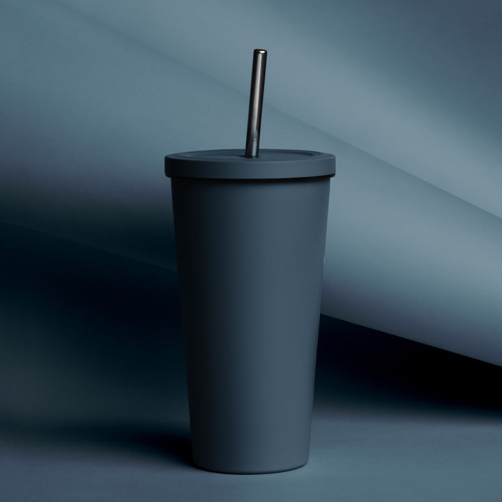 TRF Insulated tumbler with a straw